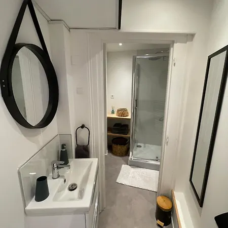 Des Remparts Apartment *